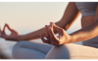 Yoga am Morgen mit Atemübungen und Meditation